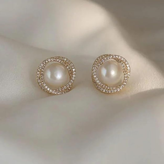 Posh Glimmer Pearlfect Drop Earrings