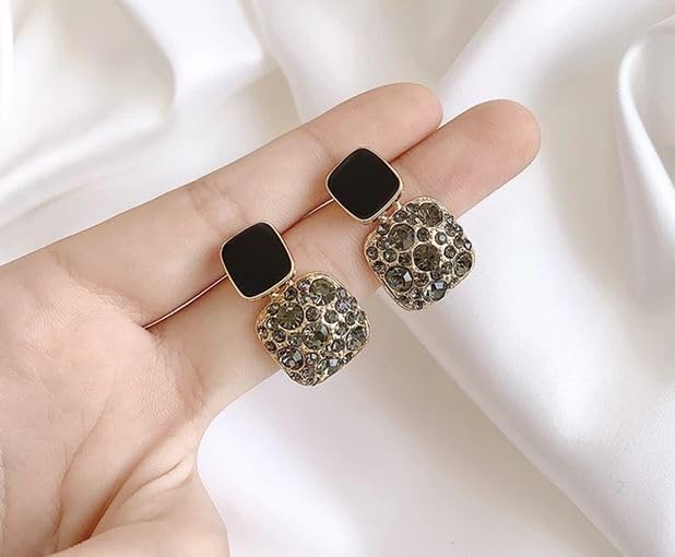 Posh Glimmer Bling Blogger Earrings