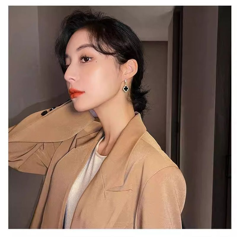 Posh Glimmer New Design Fashion Four Clover Gold Earrings 2025 Lucky Diamond Hoop Earrings High-grade Women's Jewelry Retro Classy Earrings
